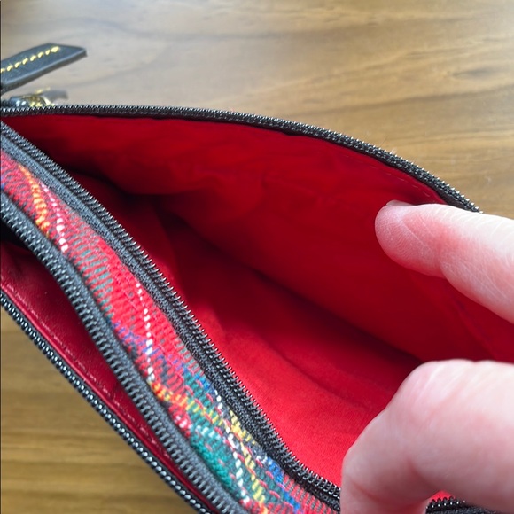 Dooney & Bourke Red Tartan NWOT multi compartment cosmetics travel Bag - Picture 4 of 5